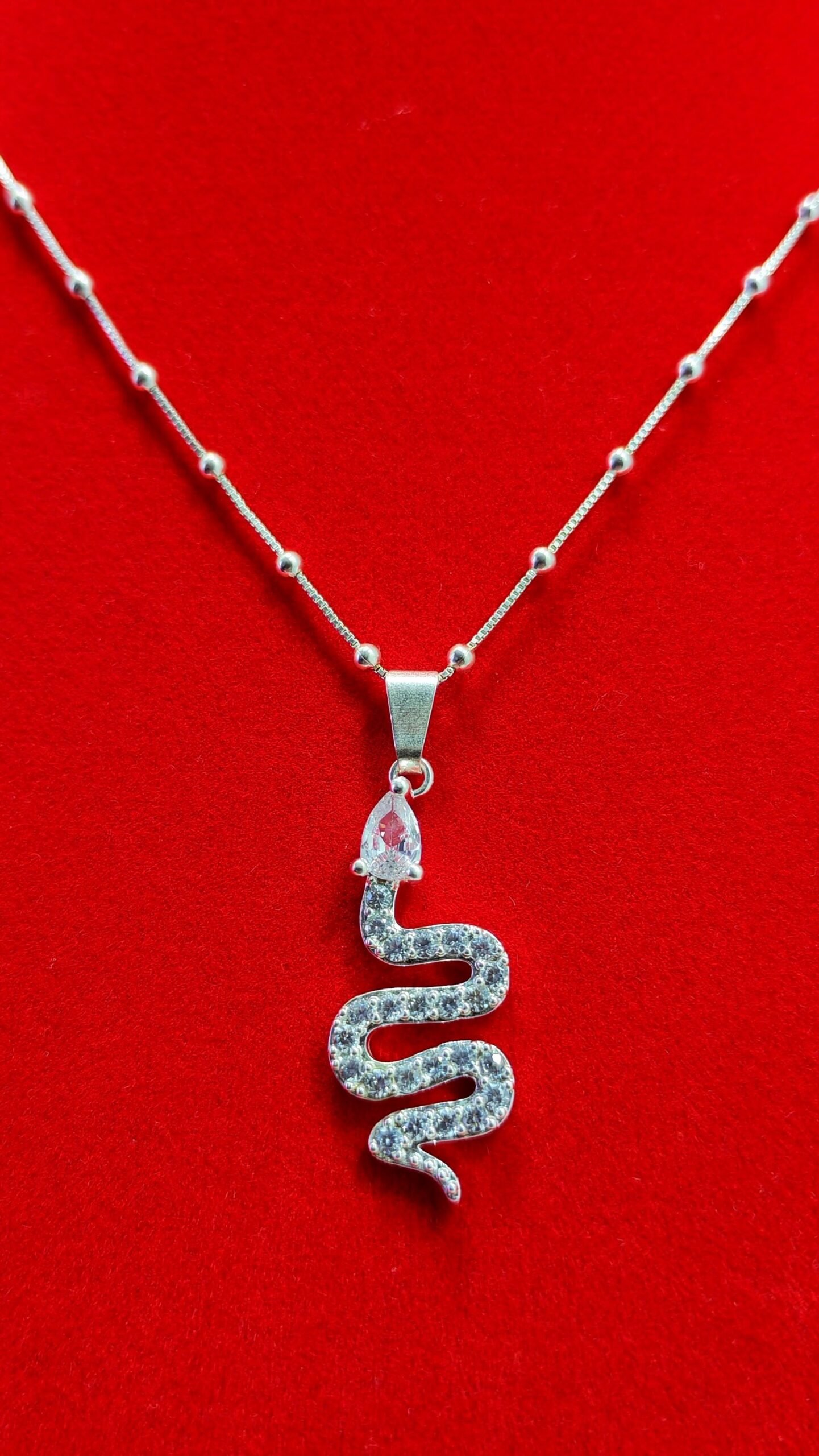 Conjunto Modelo Box + Dije de Serpiente - Imagen 3